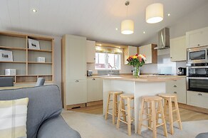 Lodge 71 at Riviera Bay Coastal Retreat