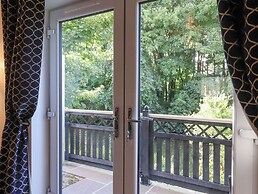 Waters Edge Lock View