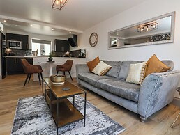 Waters Edge Lock View