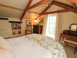 Upper Calffield Farmhouse