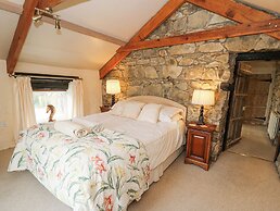 Upper Calffield Farmhouse