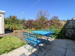 No.2 Coedwig Terrace