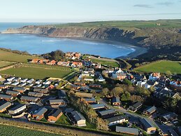 Lodge 18 - The Pines