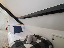 Old Ropemakers Cottage