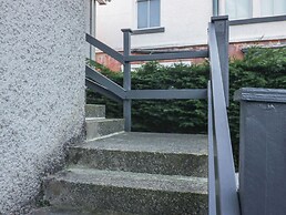 Yewdale View Apartment