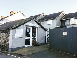 Yewdale View Apartment