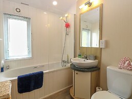 21 Norman Drive Lodge