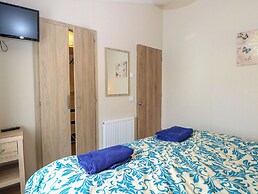 21 Norman Drive Lodge