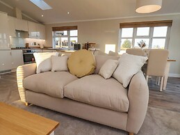 Cherry Blossom Lodge