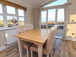 Cherry Blossom Lodge