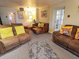 44 Honeyborough Road