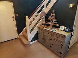 44 Honeyborough Road