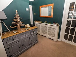 44 Honeyborough Road