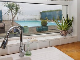 44 Honeyborough Road