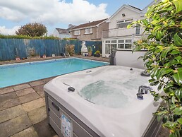 44 Honeyborough Road