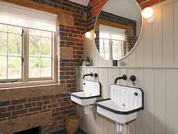 Oak Cottage - Fold Yards