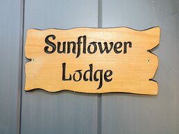 Sunflower Lodge