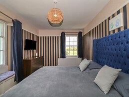 Buckland House and Annex