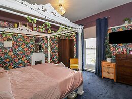 Buckland House and Annex