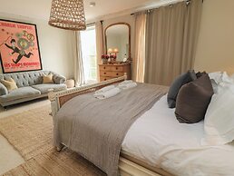 Cotswold House