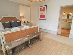 Cotswold House