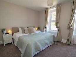 Serenity House, The Retreat