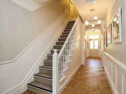 Serenity House, The Retreat