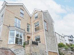 Albert House