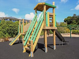 4 The Manor House Hillfield Village