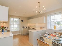 4 The Manor House Hillfield Village