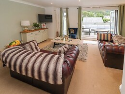 Apartment Above Garryglass