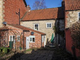Sixpence Cottage