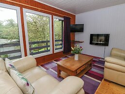 Lodge 5 -