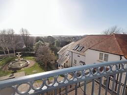 Apartment 7 Mansion House