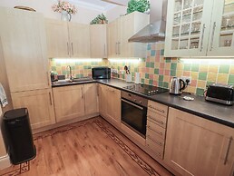 Apartment 7 Mansion House