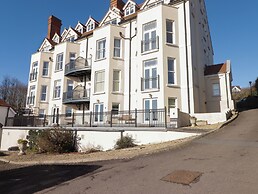 Apartment 7 Mansion House