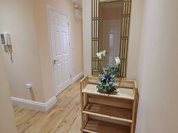 Apartment 7 Mansion House