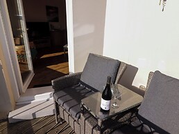 Apartment 7 Mansion House