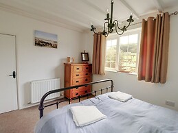 Fferm Porthdafarch South Farm House