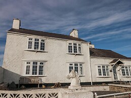 Fferm Porthdafarch South Farm House