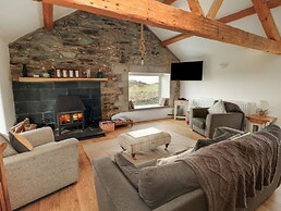 Fferm Porthdafarch South Farm House