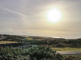 Fferm Porthdafarch South Farm House