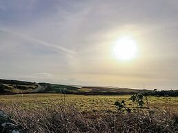 Fferm Porthdafarch South Farm House