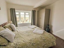 Fferm Porthdafarch South Farm House