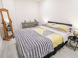 Woodside Guest House