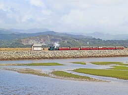 11 South Snowdon Wharf