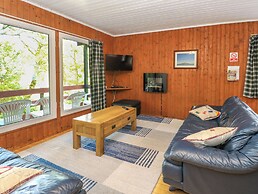 Lodge 6 -