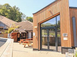 Woodland View 7 - Oak Cabin