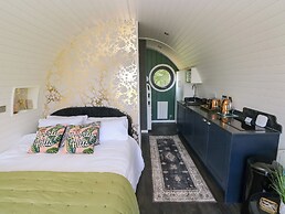 Roselea Luxury Pod Lodge