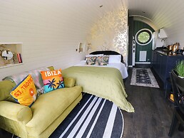 Roselea Luxury Pod Lodge